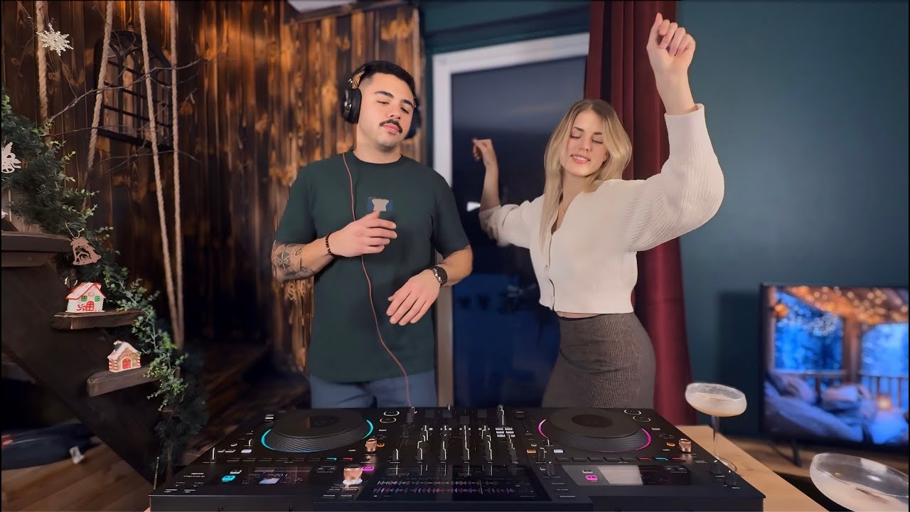 Soulful House Music Mix & Spicy Cocktail Making I Relaxing Winter Cabin DJ Playlist - 4K