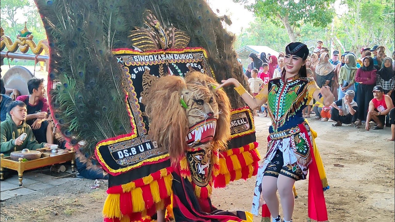 JOS LURR.!! ATRAKSI PEMBARONG GANTENG REOG PONOROGO BERSAMA JATHIL CANTIK IDOLANYA PENONTON