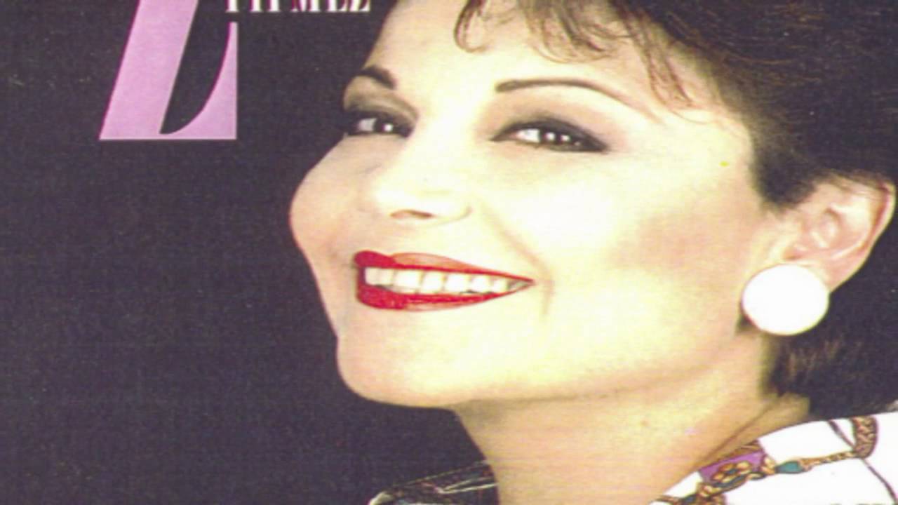 Pitsa Papadopoulou-Den mas eniose kardia mou