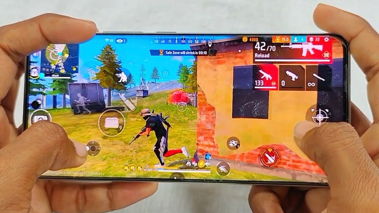 Solo Vs Squad Handcam ⚡ Poco X7 Pro 📲 Free Fire Gameplay 🎯