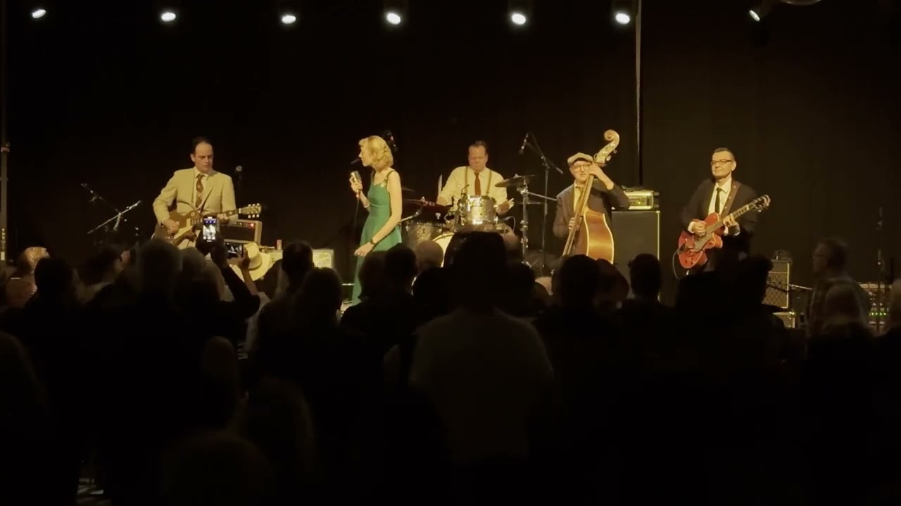 The Bumfuzzles - Splish Splash (Cover) live at Winter Jamboree 2025