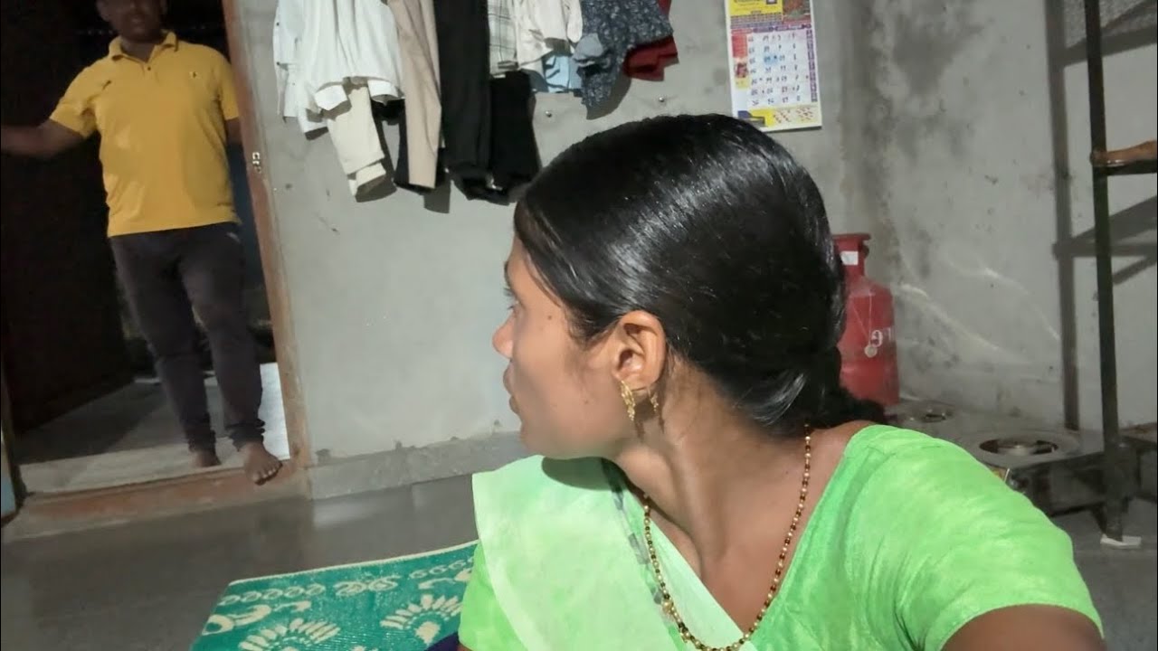नवरा मला दम द्यायला लागलाय संध्याकाळचा ।मी जातोय तिथ जायच नाही म्हणून भांडत आहे 😭#गावठीपुनम 