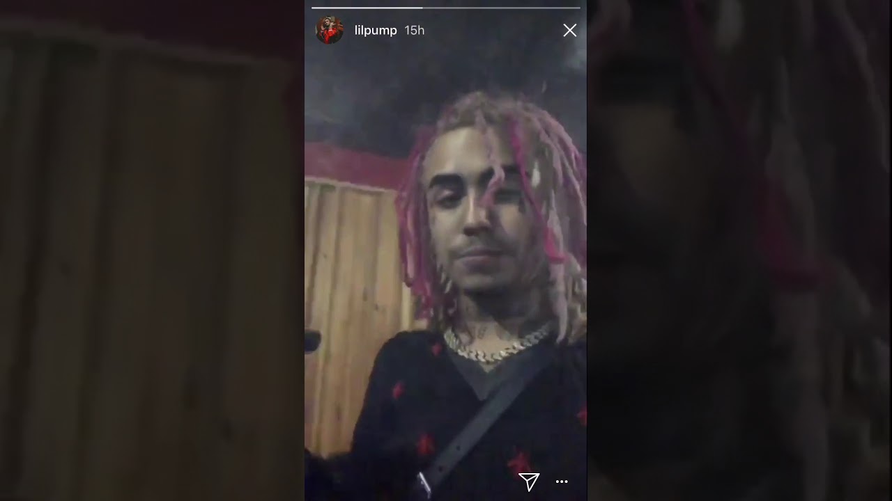 LIL PUMP SMOKES HUGE BLUNT