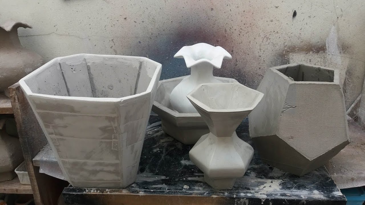 vasos de cimento, entenda qual massa usar ao fazer seus vasos para plantas naturais.
