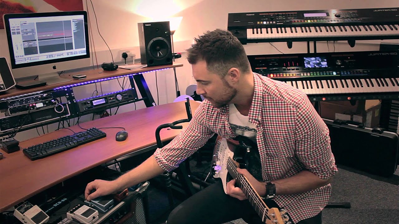Boss TE-2 Tera Echo, MO-2 Multi Overtone and DA-2 Adaptive Distortion pedal demo