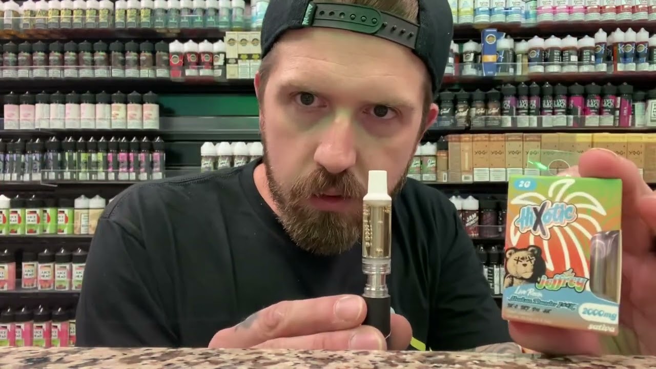 Delta 8 THC review: HiXotic the Jeffrey live resin 2000mg cartridge Alaskan thunder fuck(sativa)