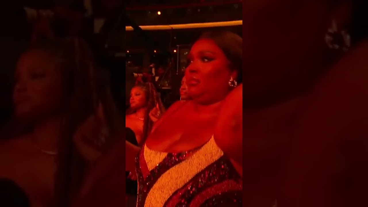 @Lizzo Is Feelin @Latto777 On Stage At The #BETAwards #CulturesBiggestNight