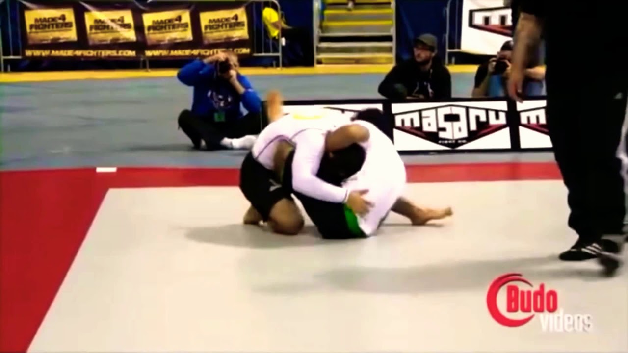 TLDW: 2 min 55 sec Action Cuts Marcelo Garcia vs Kron Gracie ADCC 2011