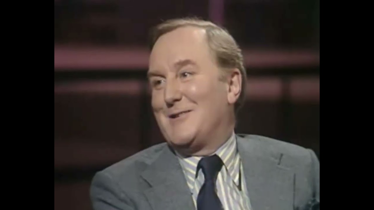 SATURDAY NIGHT AT THE MILL 1978 -  Bob Langley with Robert Hardy of All Creatures Great & Small