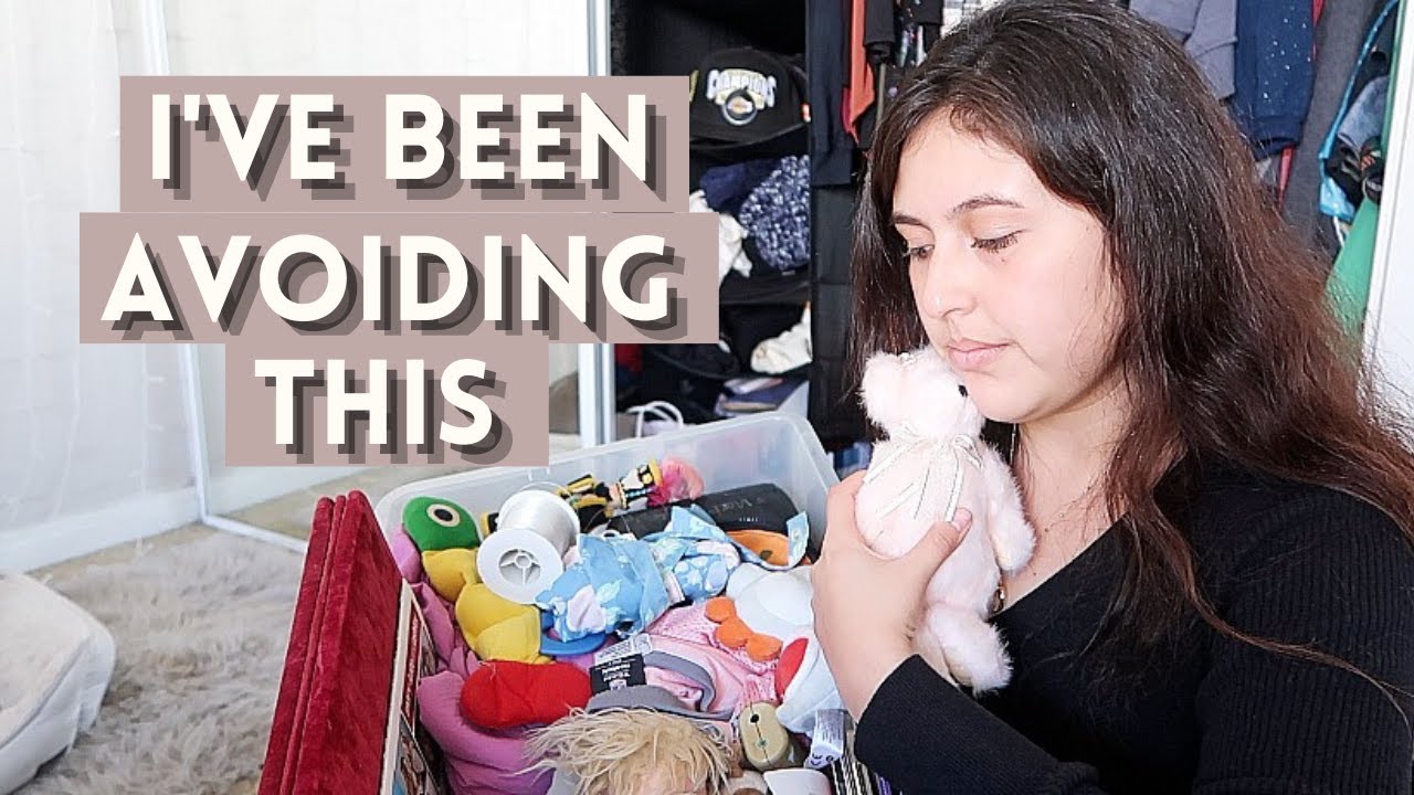 Decluttering Sentimental Items | Decluttering Childhood Stuff