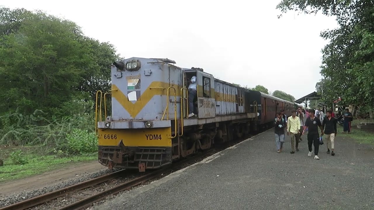 Chugging YDM ALCO | SABARMATI YDM-4 6666 departing from UNA with 52952 JUNAGADH - DELVADA MG Pass