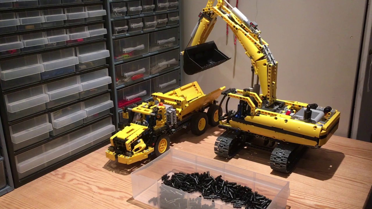Lego Technic Motorized Excavator 8043 Functions