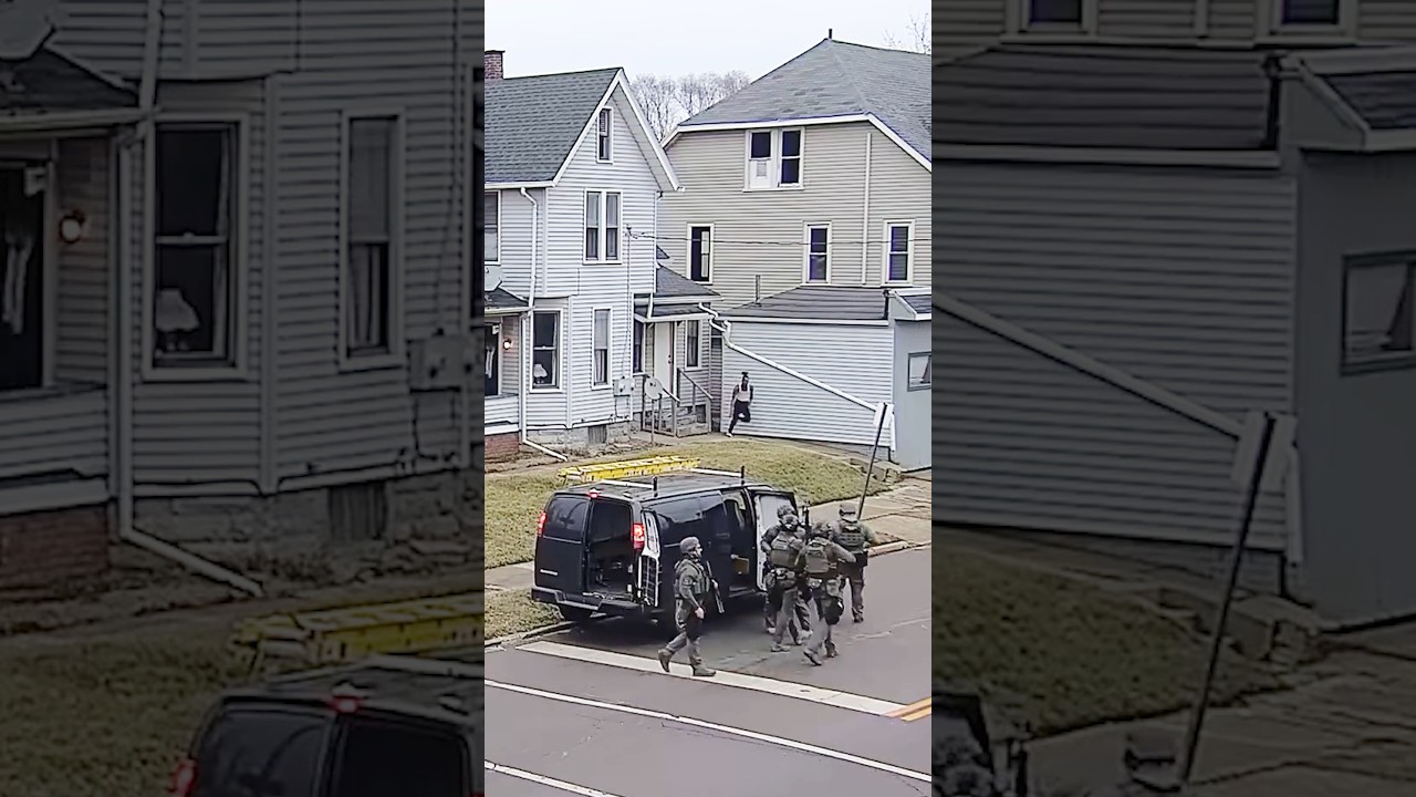 Wanted K!ller Tries To Escape SWAT Team