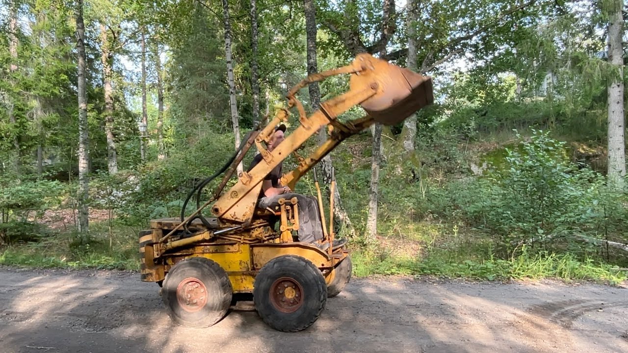 K&ouml;p Traktor Schmiedag 600/22 p&aring; Klaravik