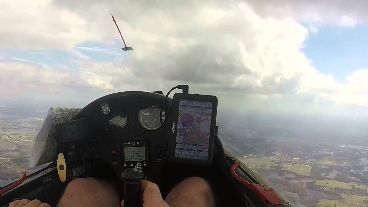 LS6 (779) - 2016 Seniors Gliding Championship (Day 1)
