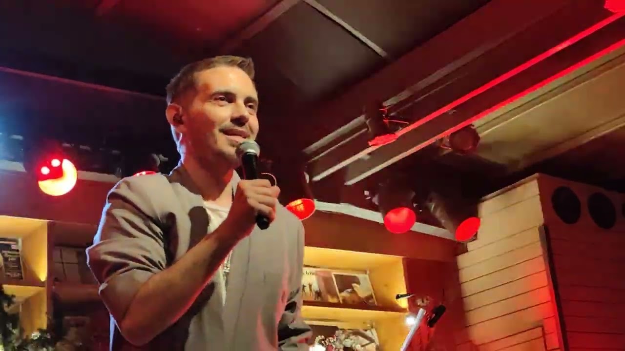 Michalis Hatzigiannis - medley @gazarte_gr {live} [HD]
