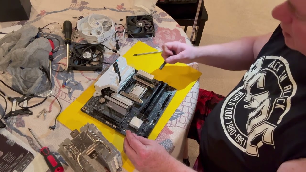 LGA 1851  Core Ultra 5 245kf, Thermalright peerless assassin 120, Gugabyte Z890m Gaming X install