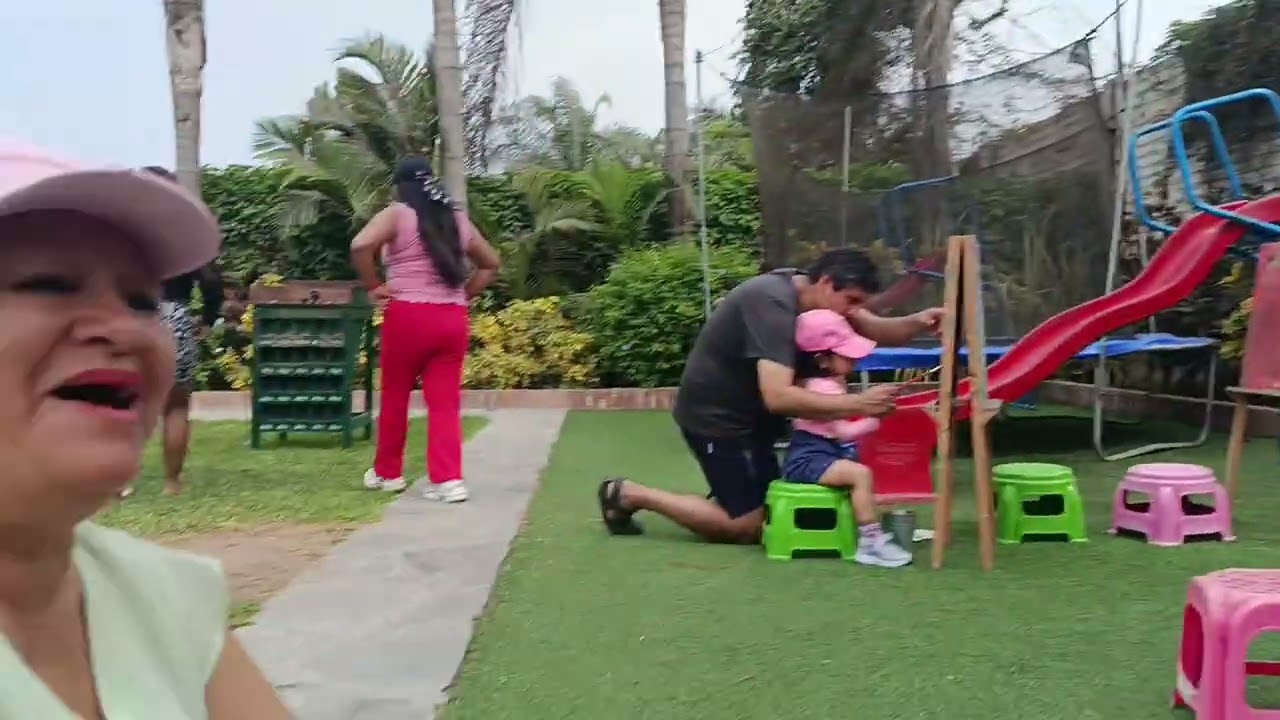 Domingo familiar juegos con mi bb bella..❤️🤩