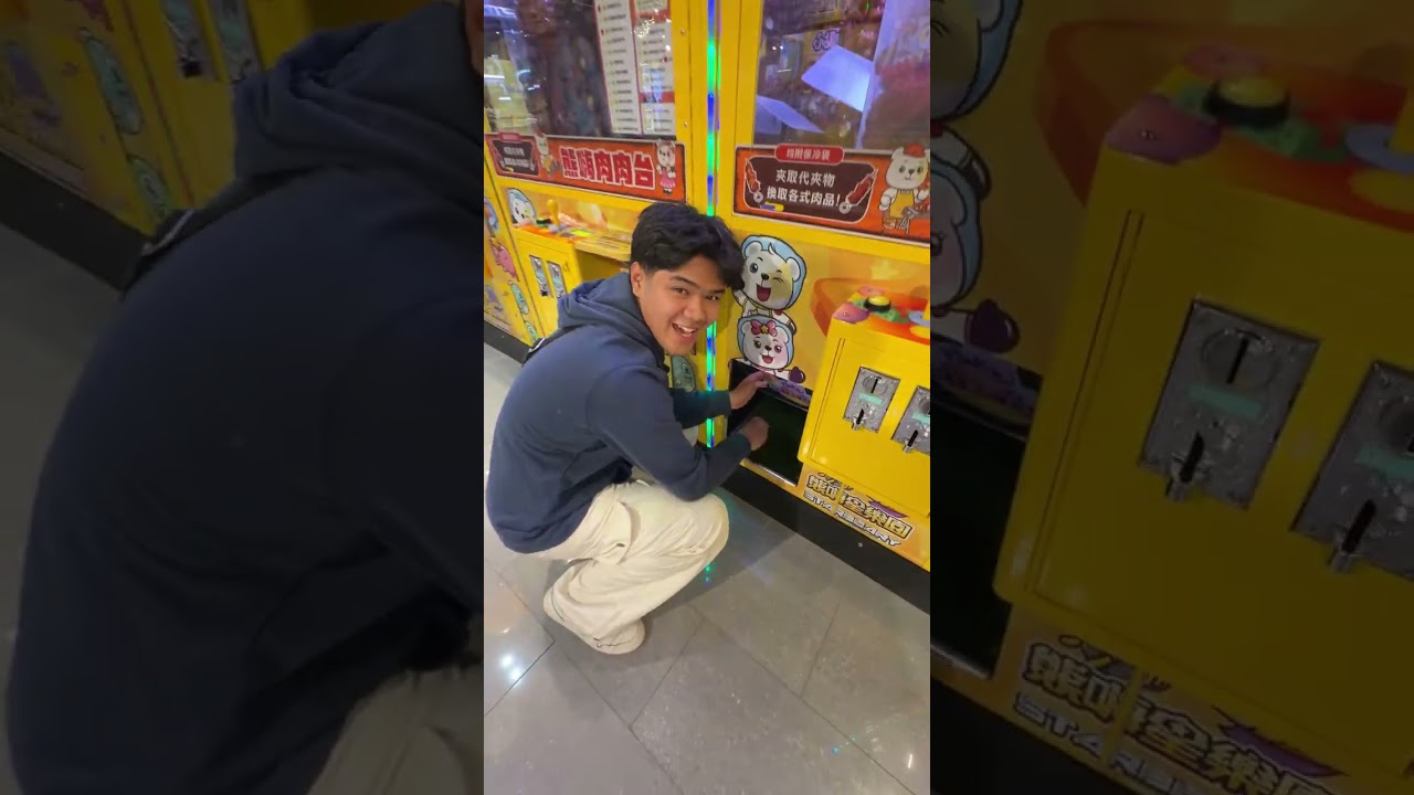 PINAKA KAKAIBANG CLAW MACHINE (GRABE NAMAN TONG MGA NAKUHA KO OMG!!? ) #Alexis