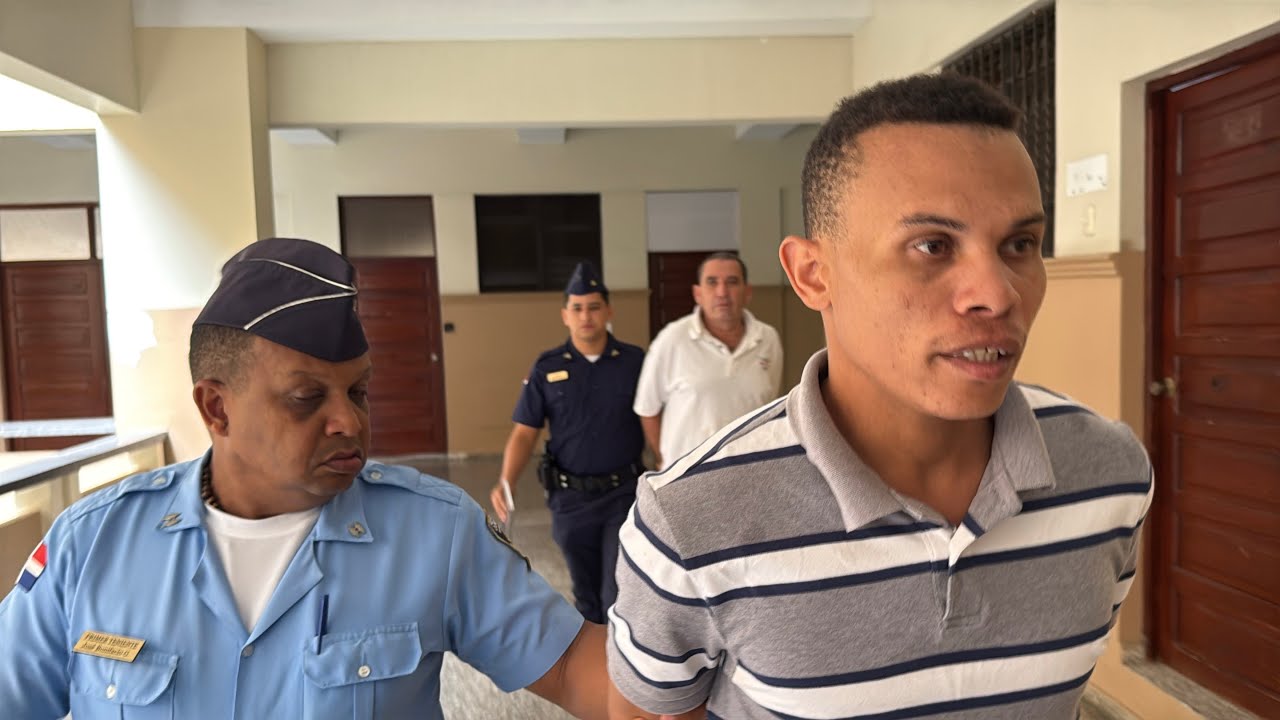 Ahora mismo en palacio de justicia fue aplazada la audiencia de Ramón Tavera El Mudo para el jueves 