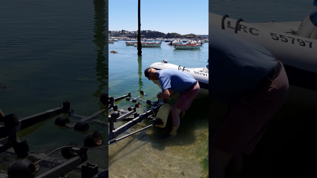 REMONTEE DU BATEAU AVEC TREUIL ELECTRIQUE