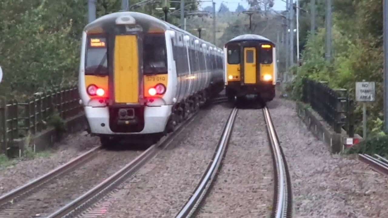 Morning trains at Audley End 26/10/2018