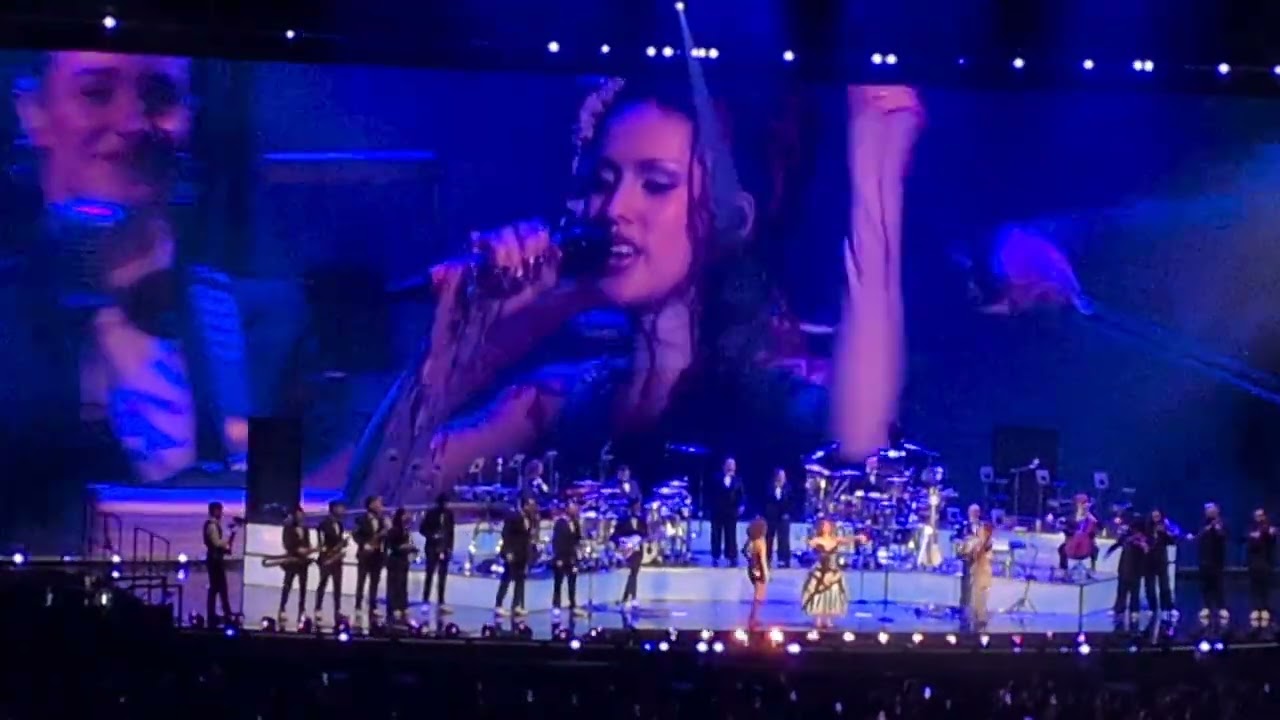 Raye, Amma & Absolutely Performing 