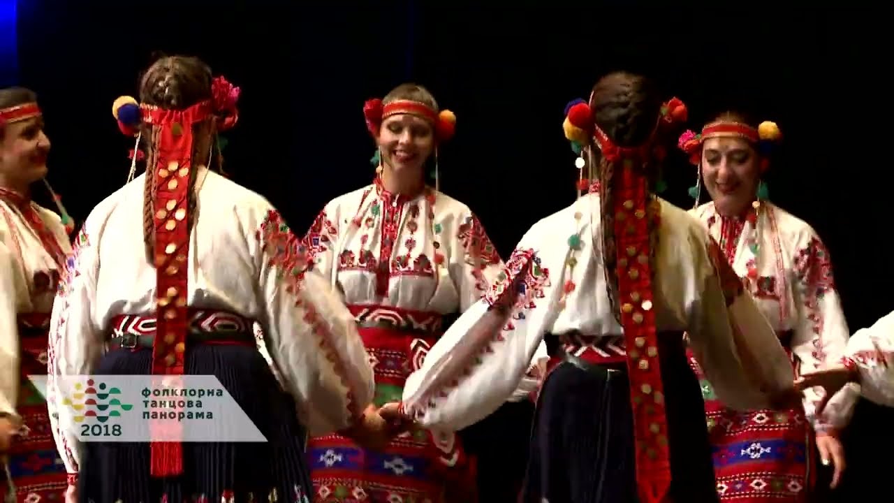 ‘Момински танц’ - АФА “Иван Тодоров” / Фолклорна Танцова Панорама 2018
