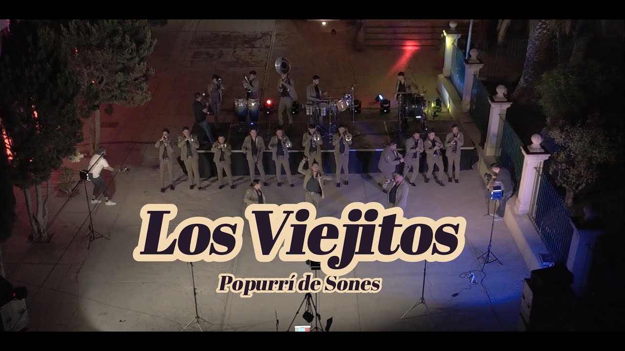 Los Viejitos (Popurrí de Sones (En Vivo) - La Máxima Banda de Zacatecas