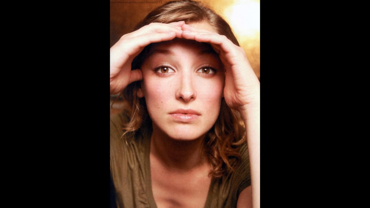 Александра Мария Лара (Alexandra Maria Lara) musical slide show