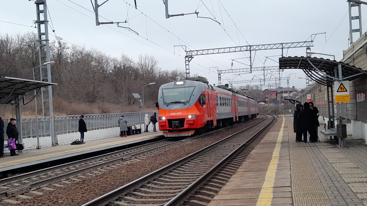 Электропоезд ЭП3Д-0012 сообщением 6528 Ростов-Главный-Таганрог(Старый вокзал) прибытие и отправление