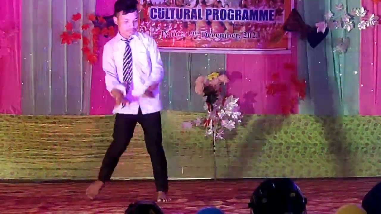 👍👍💞💕😍😍Bagurum Bagurum mwsahang mwsahang { Dance performance by Dwithun Brahma } 😍😍💕💕🤾🤾