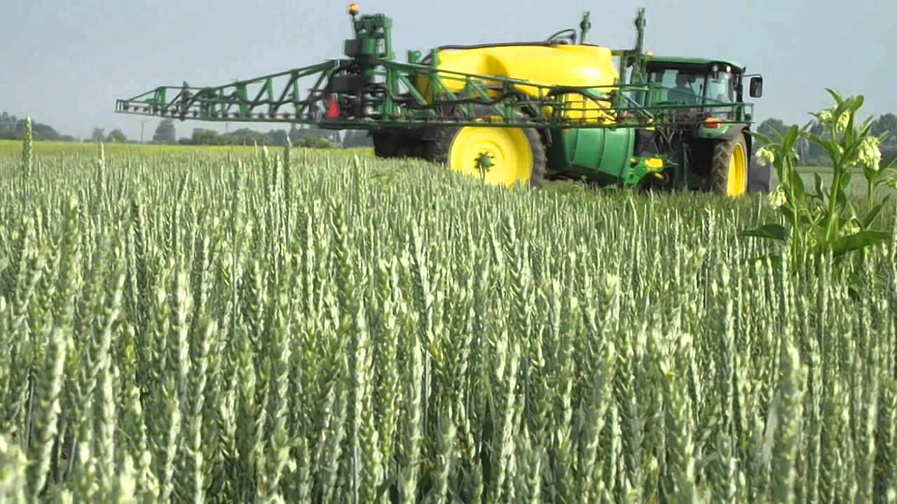 Oprysk Pszenicy 2013 - John Deere 5720 & John Deere 740i *Podkarpacie*