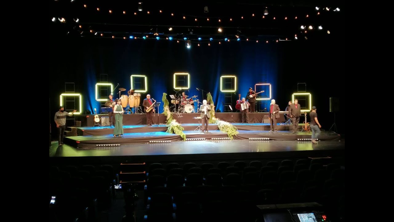Los Hijos de Mike Laure homenajean al rey del trópico Mike Laure, en vivo desde el teatro Diana.
