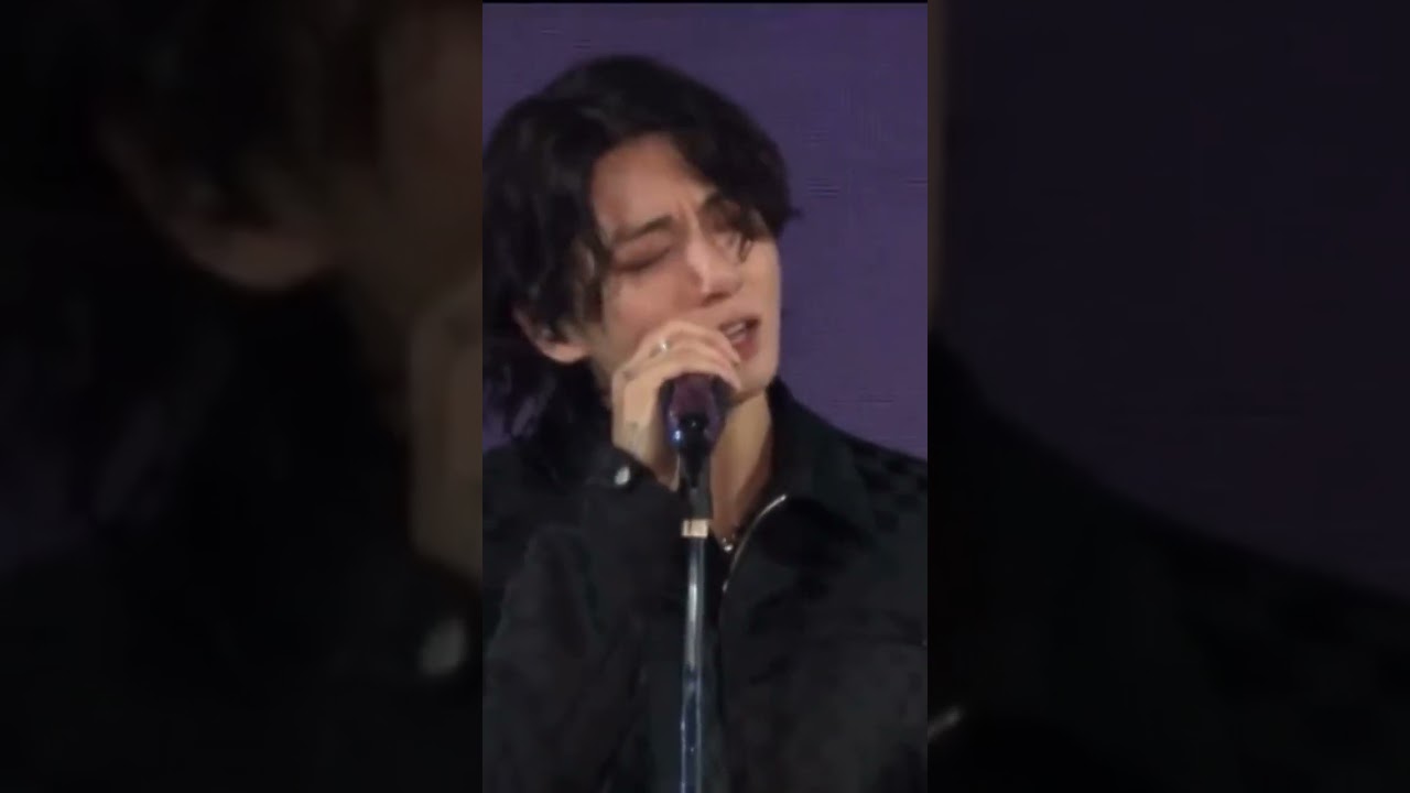 after sing butterfly end he did a cutest smile😐😭 #jungkook #bts #yettocome #yettocomeinbusan