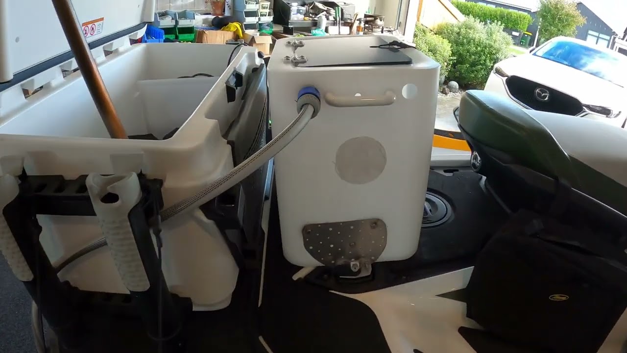 Sea-Doo FishPro Live bait tank setup