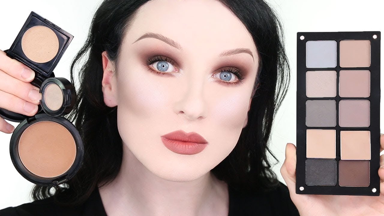 CONTOUR FOR PALE SKIN  |  John Maclean
