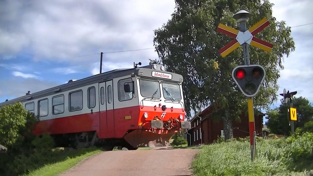 Spoorwegovergang Mora (S) // Railroad crossing // Järnvägsövergång