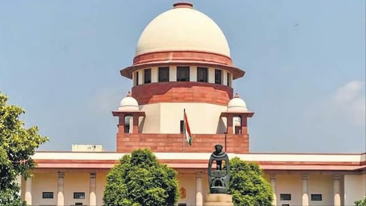 SC Notice To Centre Others Over Obscene Content On OTTs Social Media Platforms