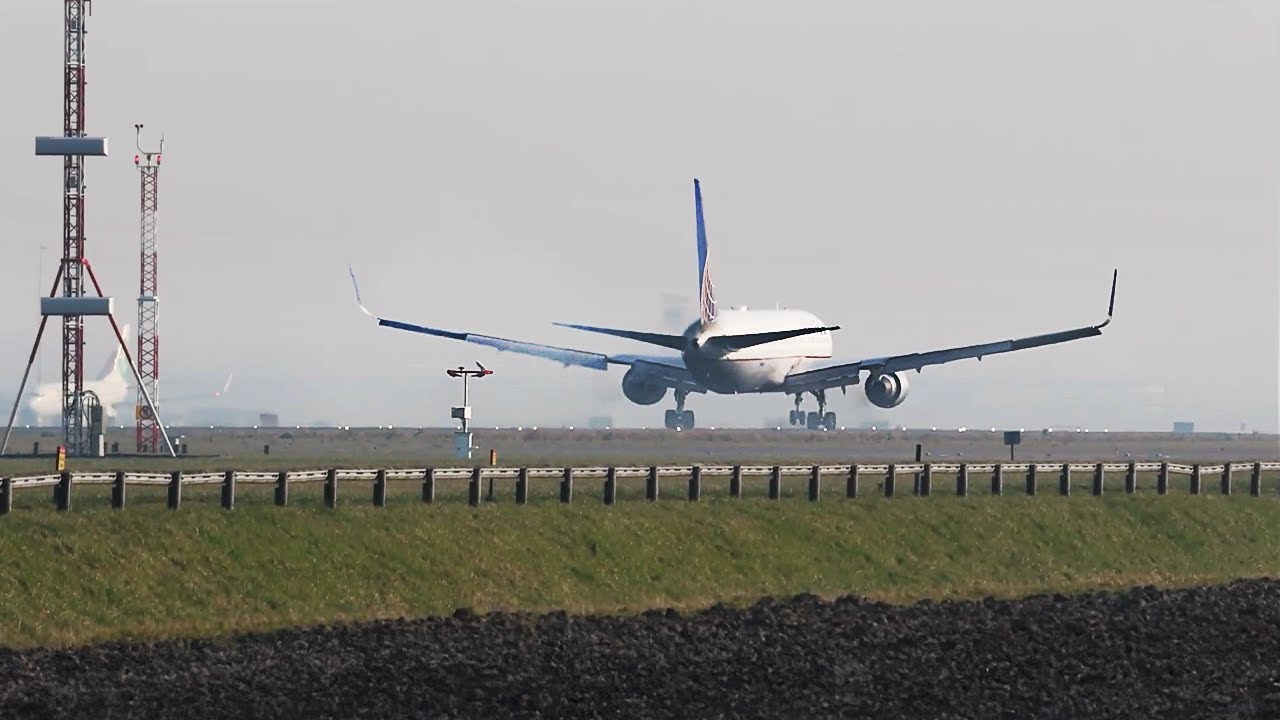 767 Runs Out of Runway