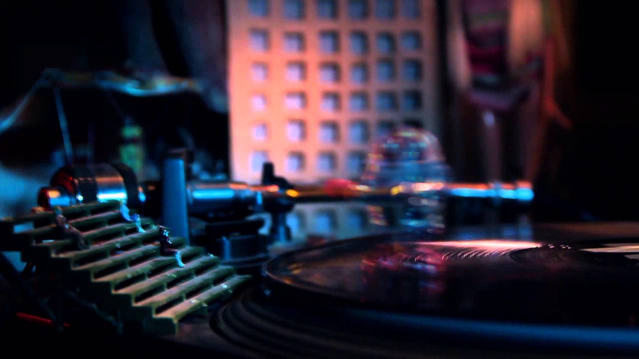 N'Importe - Dietrich und Strolch (Official Music Video)