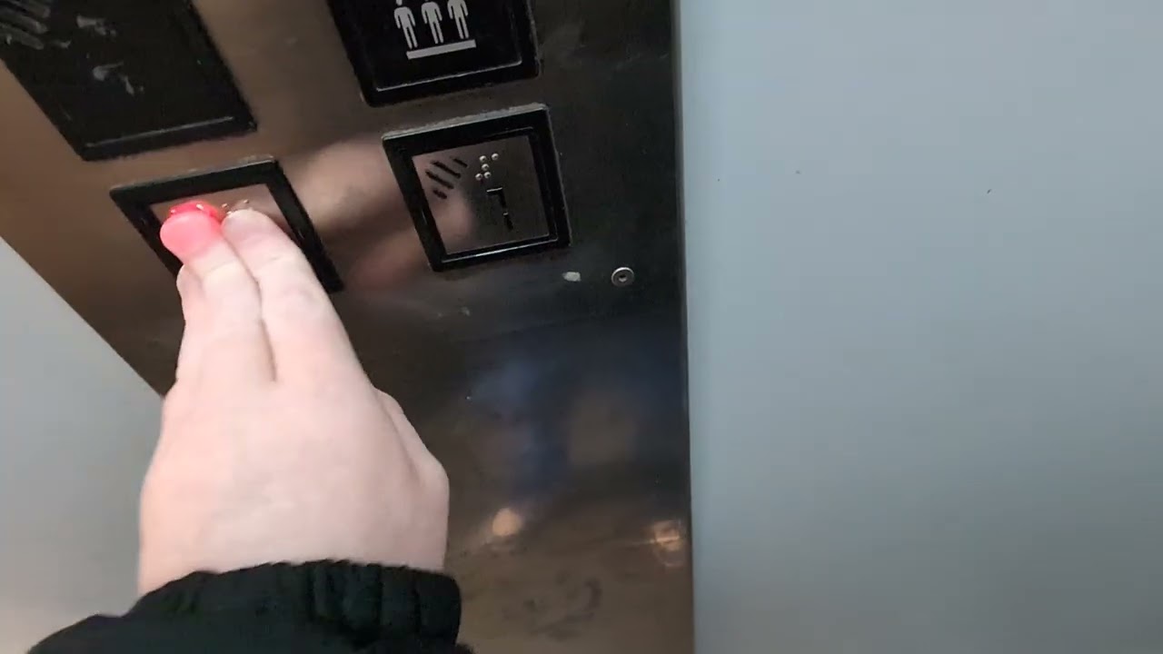 1990s Excelsior Lift in the T.K Maxx, Belfast 