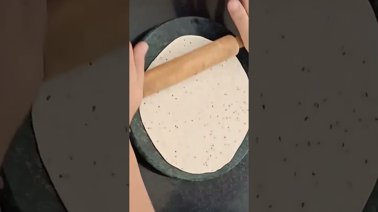 Holi special mathari | Holi special colourful mathari |#shorts #ytshorts #holi #cooking #trending