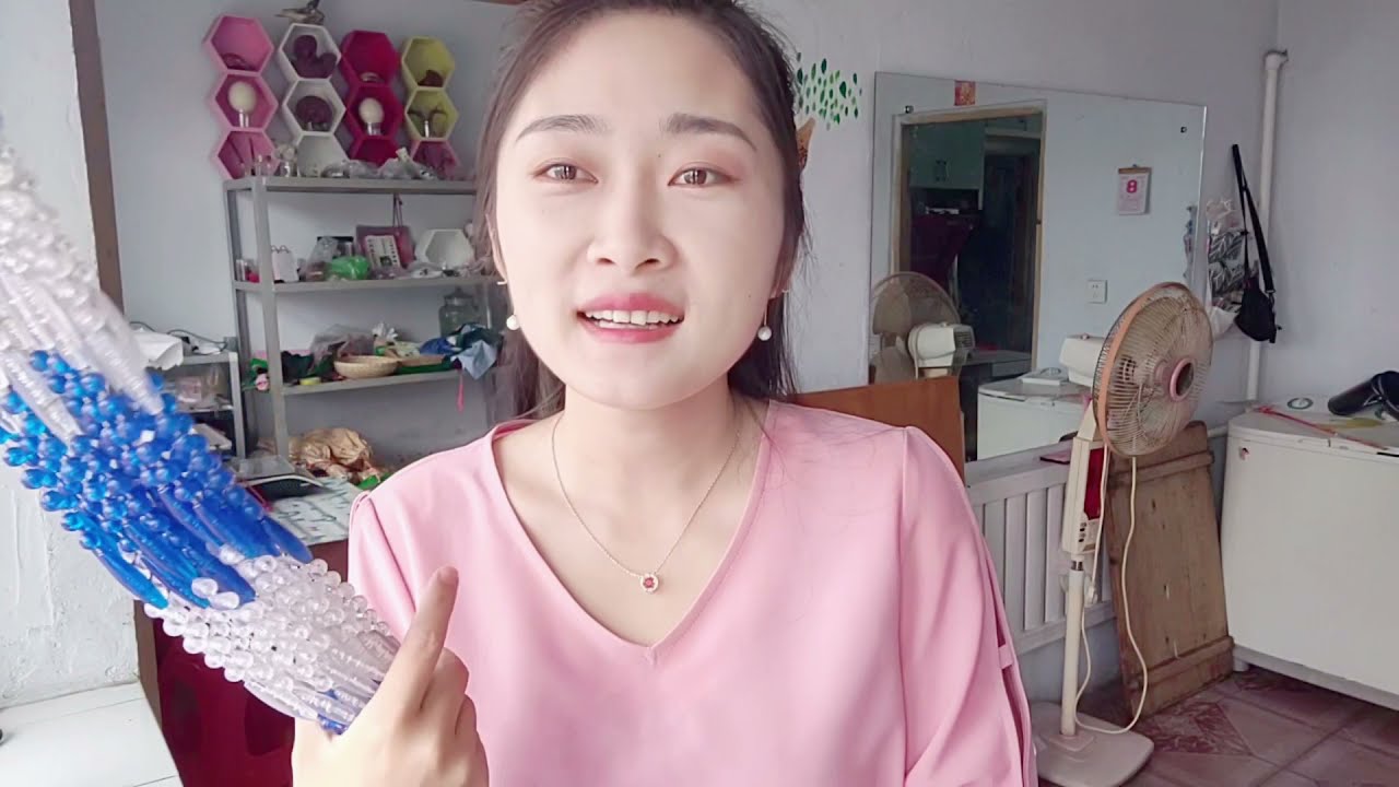 刁小刀尝试淑女的一天？