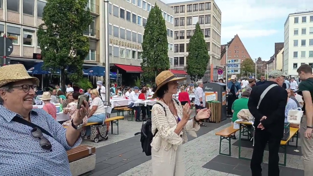 Friedenstafel N&uuml;rnberg - Collectif Tamtam Part 3