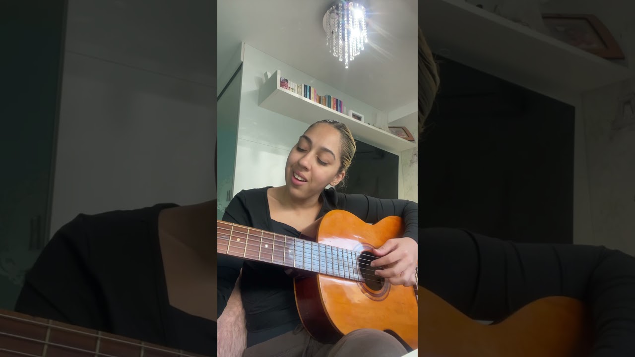 a song I wrote🩷 #singersongwritter #braziliansinger #acousticmusic #singing