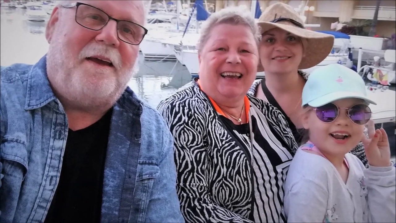 Caravan Life Nro 111 Benalmadena Harbor Spain