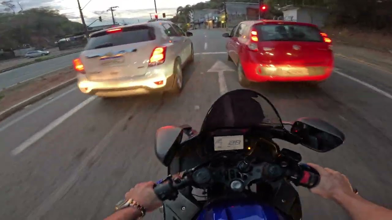 NA TOCADA AGRESIVA COM A R3! - YAMAHA YZF R3