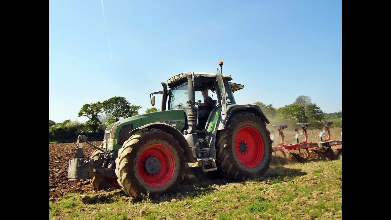 [ HD ]  BIG Fendt 916 at Work ! Labour 2014 .