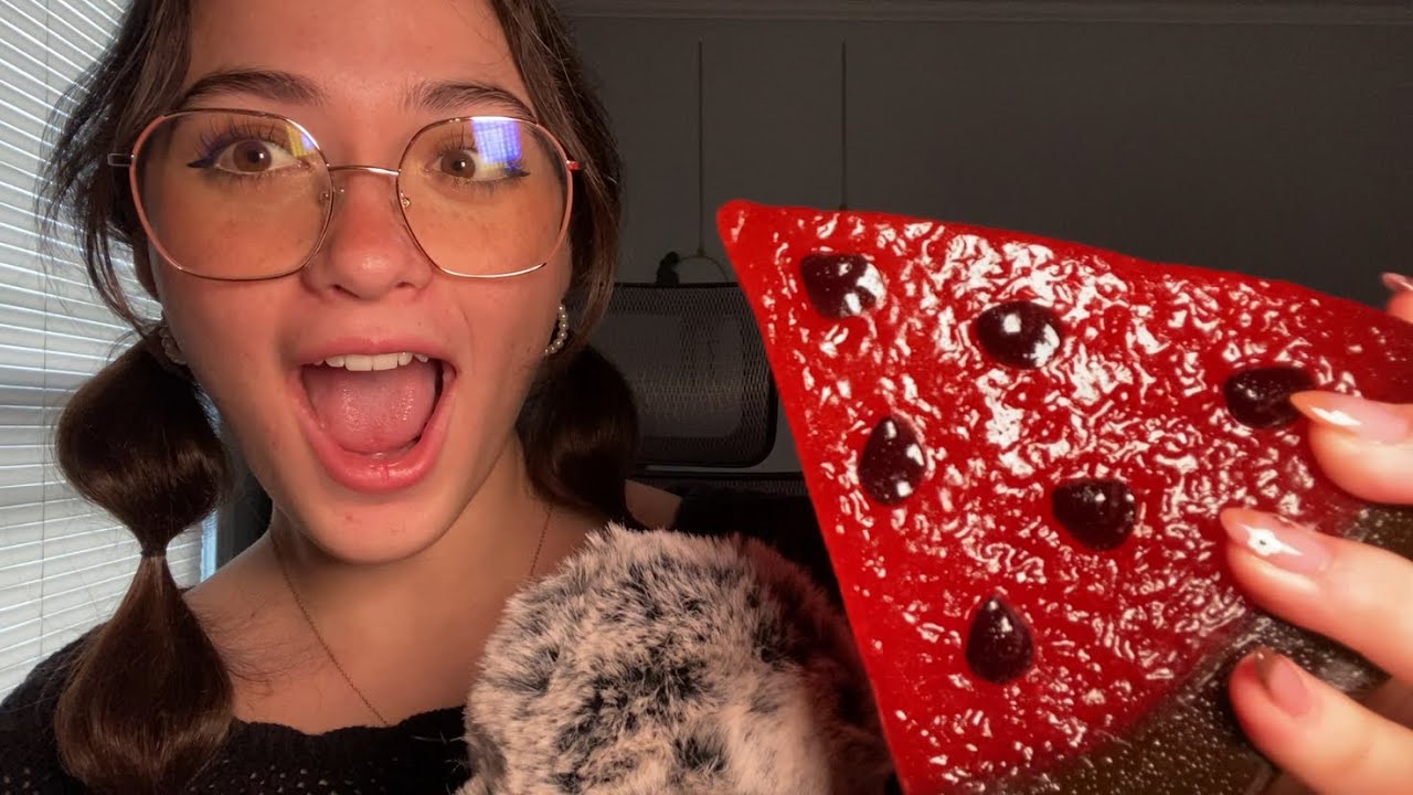 ASMR | GIANT GUMMY chewing + mouth sounds